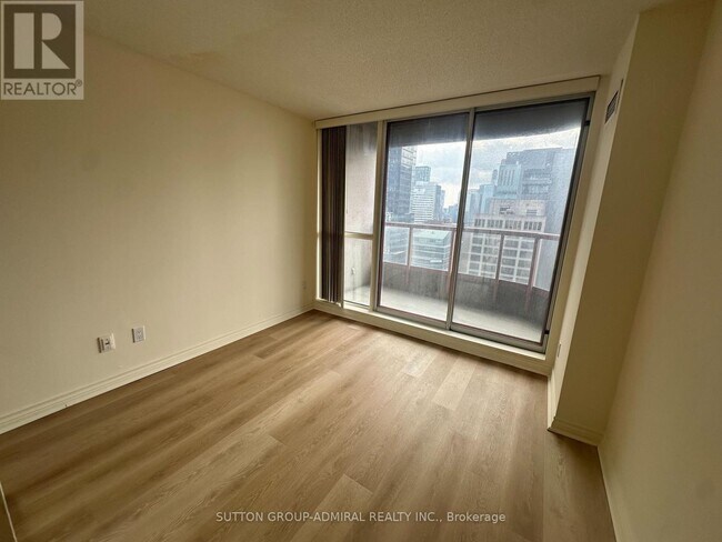 Photo - 736 Bay St. Unit 3102