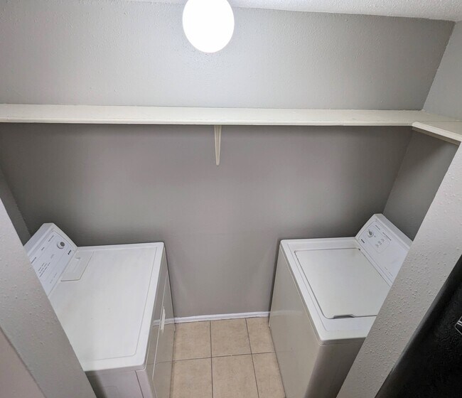 7200 W TC Jester Townhome Townhome Rental in Houston TX