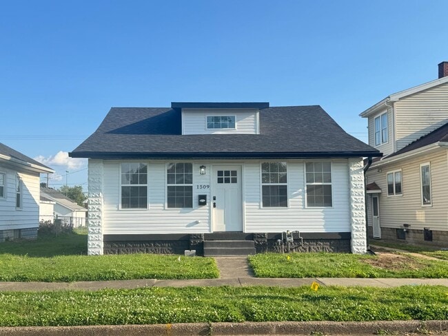 Photo - 1509 E Olive St