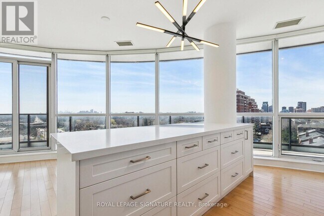 Photo - 2885 Bayview Ave Unité 709