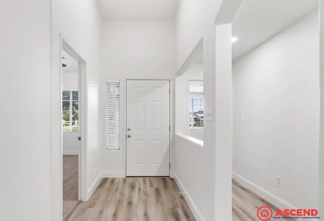 Photo - Spacious 4BD/2BA Home in Bakersfield (93312) – Garage, Fireplace & Pet-Friendly!