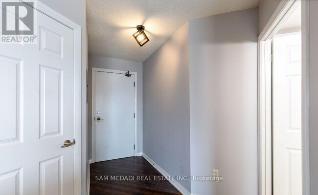 Photo - 220 Forum Dr Unit 804