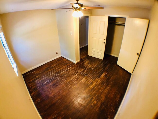 Photo - 3206 Lyons Rd