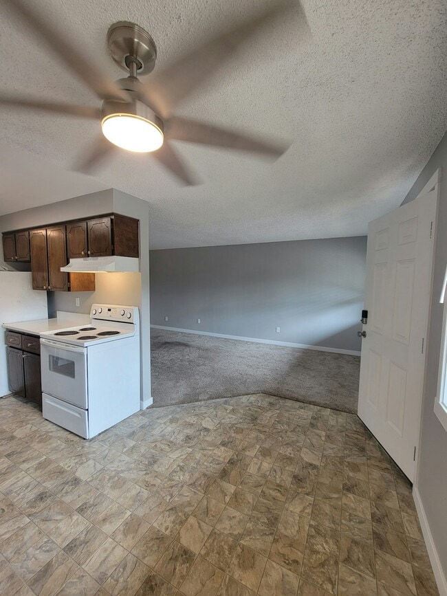 Photo - 180 SE 3rd St