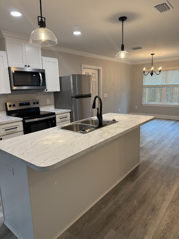 Photo - 16 Naskapi St