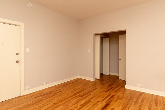 Photo - 2425 N Kedzie Blvd Unidad 50B