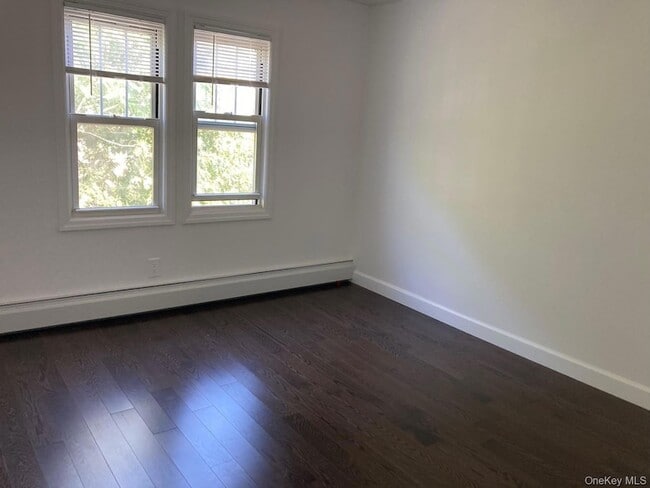 Photo - 34-07 149th St