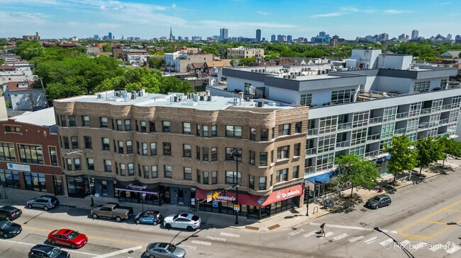 Building Photo - 1624 W Fullerton Ave Rental