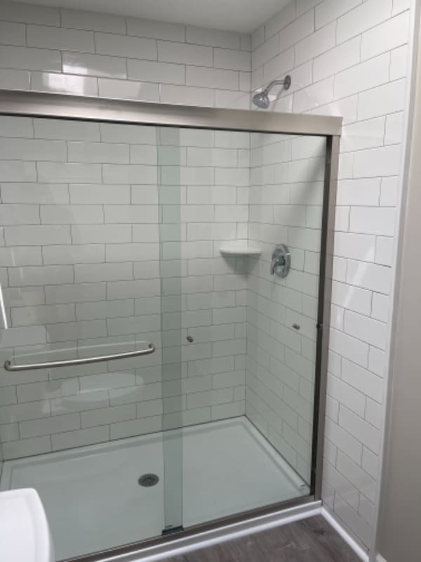Photo - 4218 Queen Victoria Pl