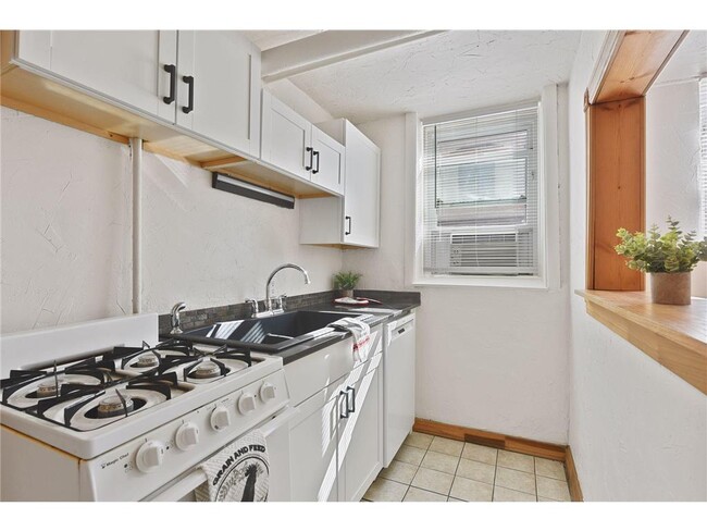 Photo - 1917 Emerson Ave S Apartment Unit A1