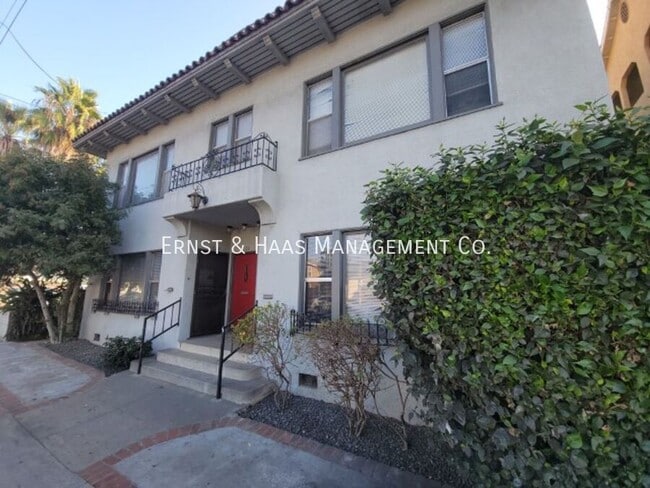 Building Photo - 1618 1/2 E. 4th St.- Rental