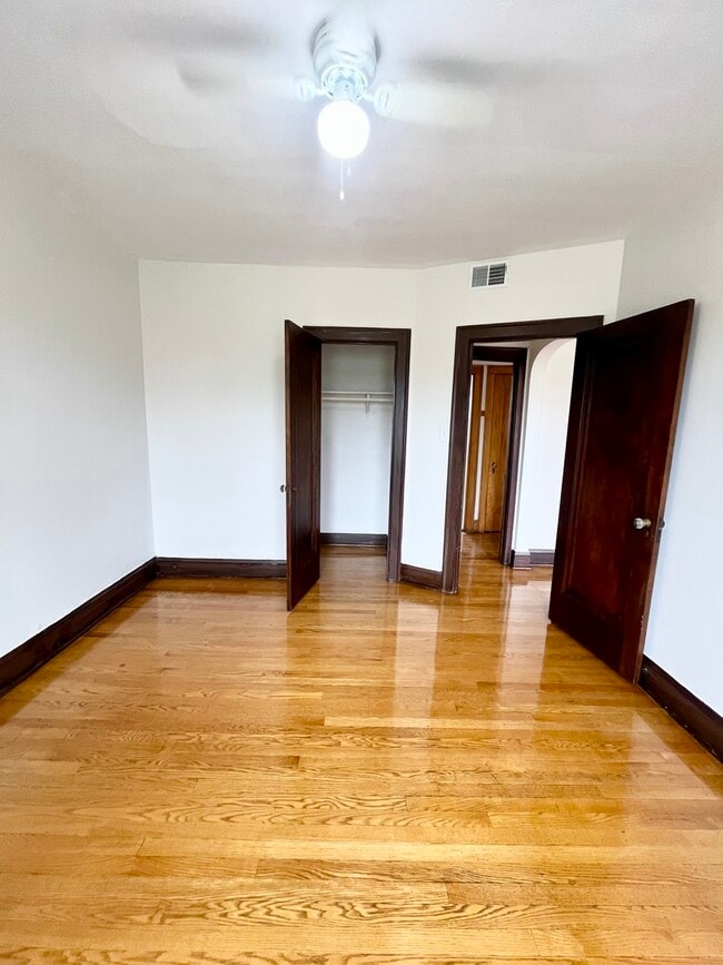 Photo - 2316 N Leclaire Ave Unit 2