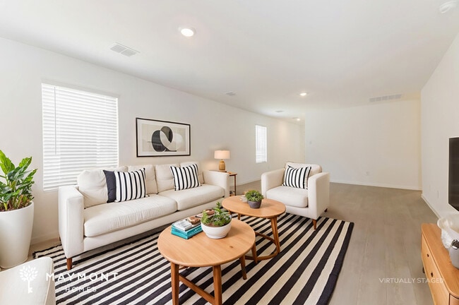 Photo - 812 Dressage Ln