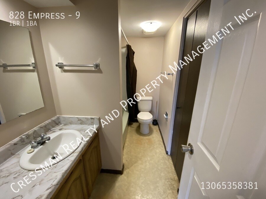 Photo - 1 bed 1 bath APARTMENT located in Rosemont, Regina, SK. Unité 9