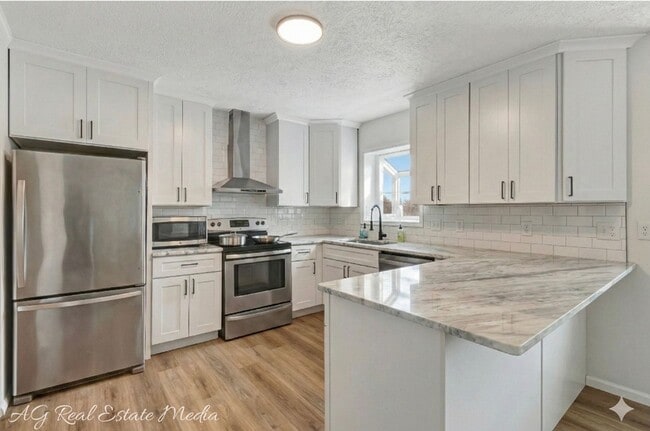 Photo - COMING SOON! RENOVATED 3 OR 4 BDRM