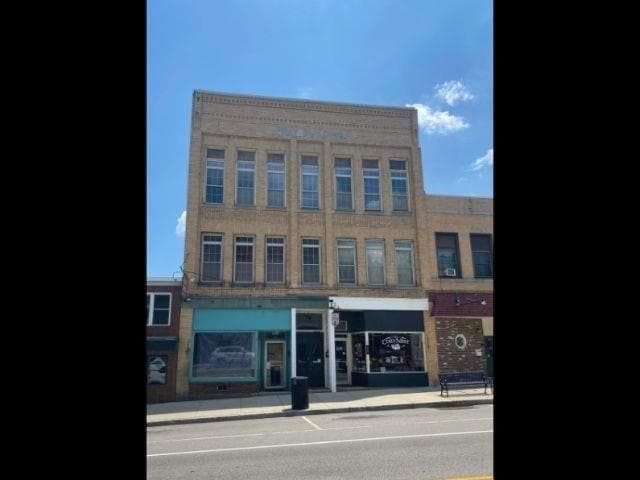 Building Photo - 60-64-64 High St Unit 1