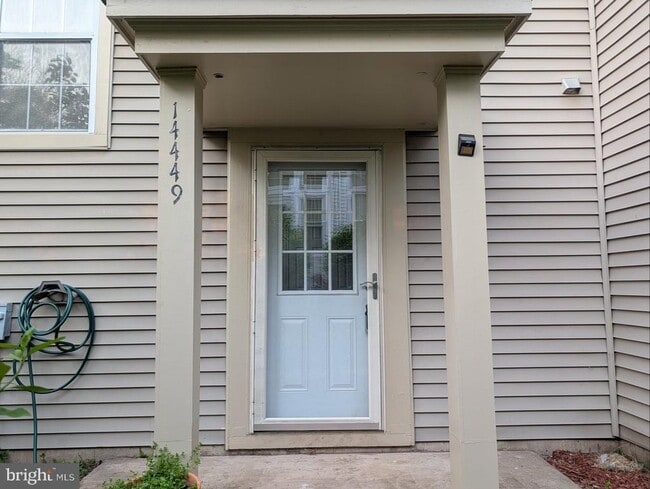 Building Photo - 14449 Gringsby Ct