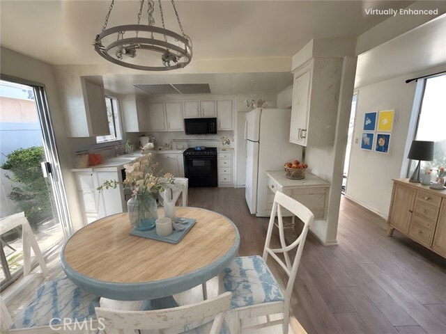 Photo - 1547 Wintergreen Pl