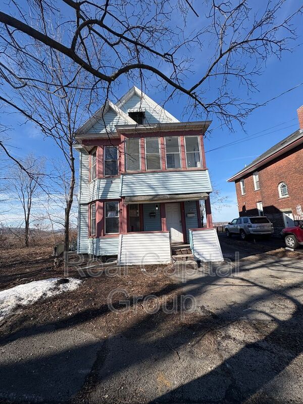 Building Photo - 1210 1st Ave Unit 1210