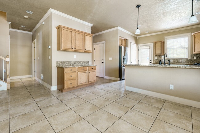 Photo - 994 E Winding Creek Dr