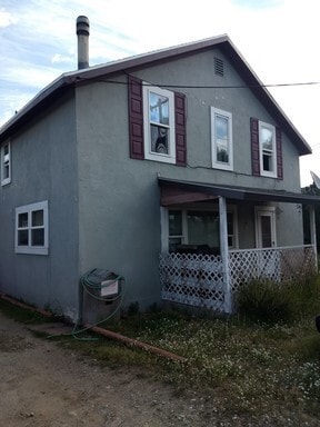 Building Photo - Forestvale Tri-plex Unit #3