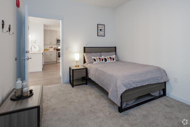 4BR, 3BA - 1,287SF - Bedroom 1 - Pacifica on Green