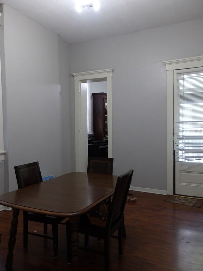 Photo - 517 St Catherine St Unit 517 w st Catherine #1