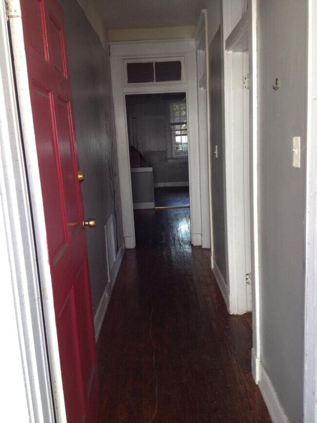 Photo - 121 S Stafford Ave Unidad B