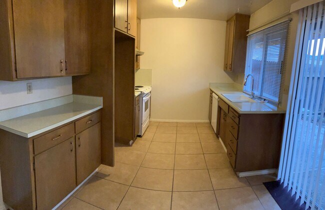 Photo - 2813 Thornton Ct Unit 2