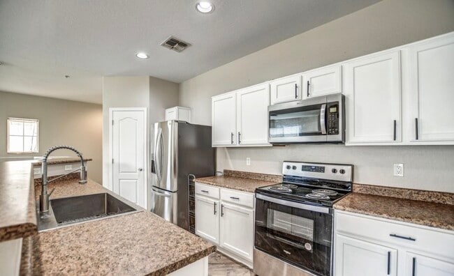 Photo - 7515 S 30th Pl