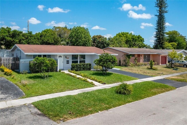 Photo - 2620 NW 83rd Ave