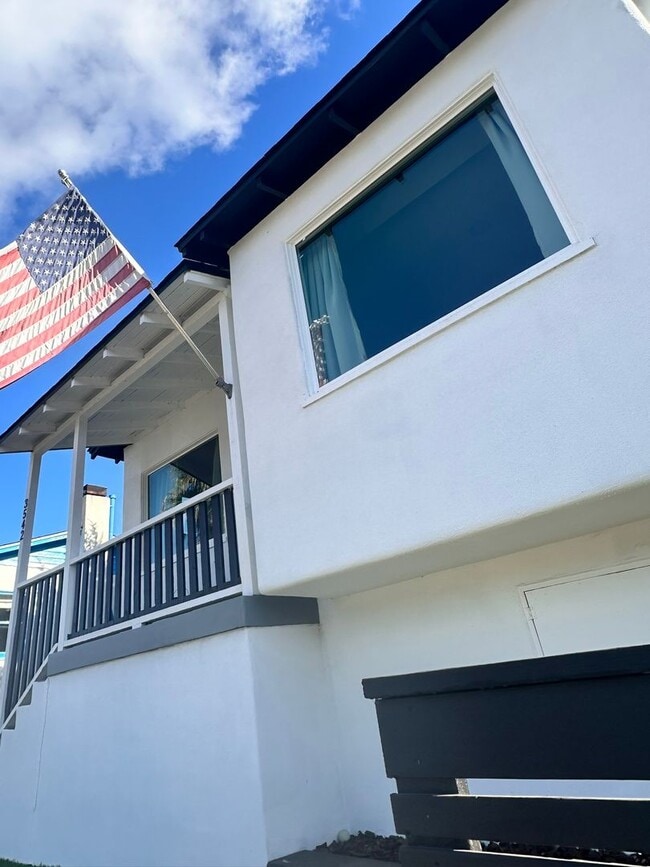 Photo - Perfect Point Loma Home! adorable 2 bed, 2 bath home with spacious yard! Don't miss out!!