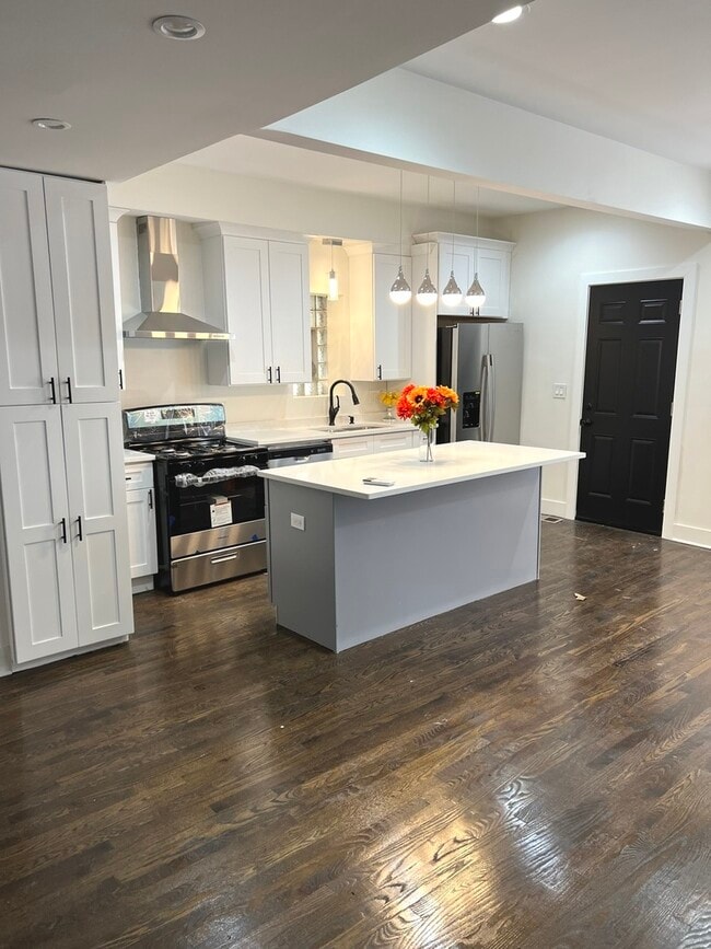 Photo - 6553 S Eberhart Ave