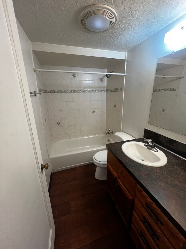 Photo - 422 S 5th Ave Unit 422 S 5th Ave # 4