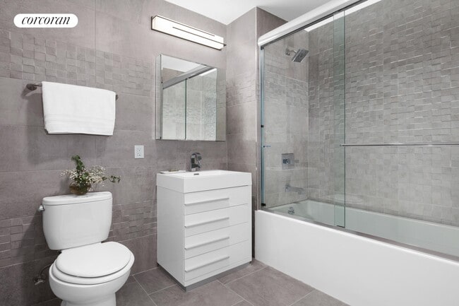 Photo - 912 Broadway-