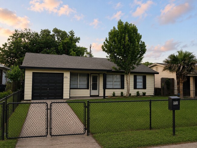 Photo - 9711 Aguila St