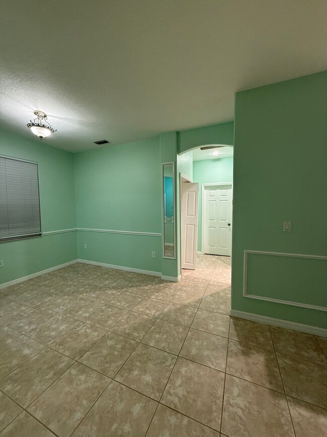 Photo - 2336 Alling Ter