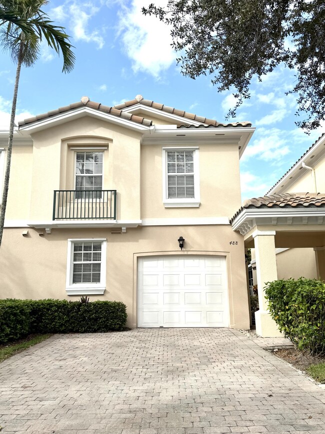 Photo - 488 Capistrano Dr