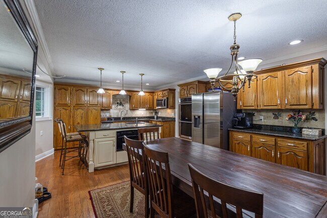 Photo - 15 Falcon Dr