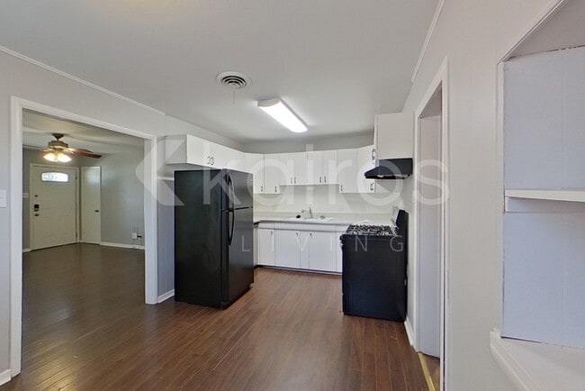 Photo - 5117 SW 16th Ave
