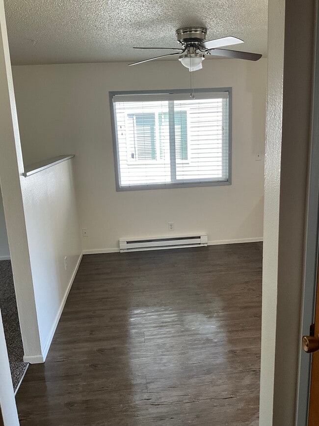 Photo - 162 NW 15th St