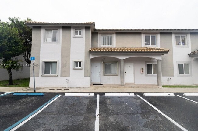 Building Photo - 5775 NW 109th Ave Unit 11 Rental