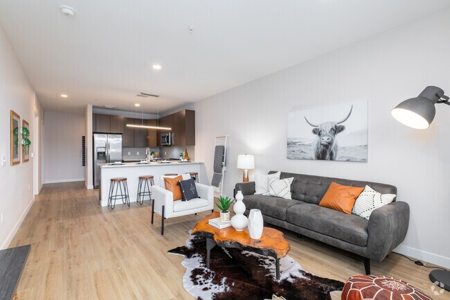 1BR, 1BA - 788SF Living ROom - Park40