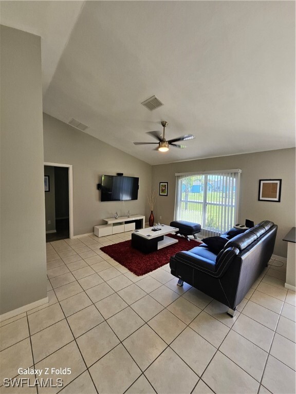 Photo - 1642 Cheshire Cir N