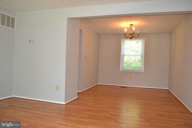 Photo - 16570 Sioux Ln