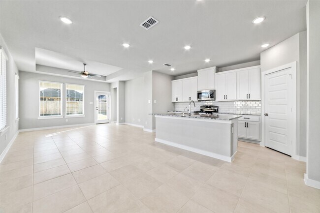 Photo - 7246 Clearwater Cv Dr