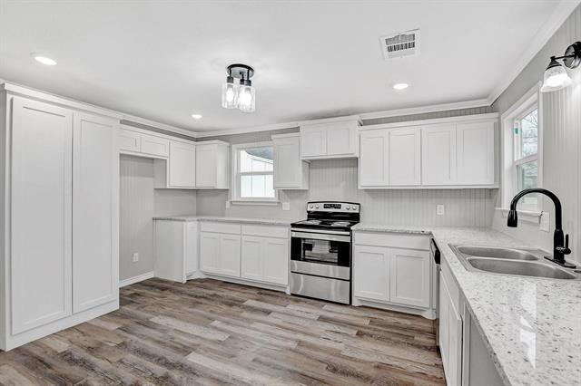 Photo - 513 E Washington St