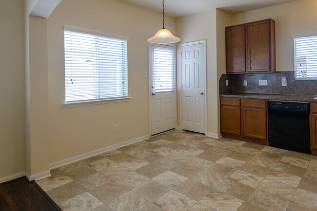 Photo - 1716 Claremont Garden Cir