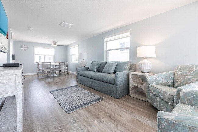 Photo - 6020 Midnight Pass Rd