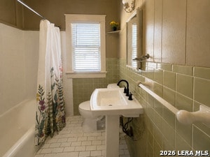 1023 W French Pl